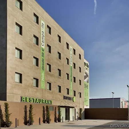 Travelodge Airport Hotel 3*