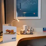 Travelodge Airport Отель Малага