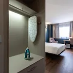 Travelodge Airport 3*