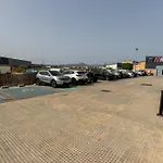 Travelodge Airport 3*
