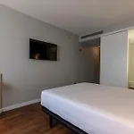 Отель Travelodge Airport