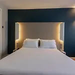 Travelodge Airport 3* Малага