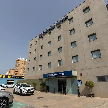 Hotel Travelodge Airport 3*