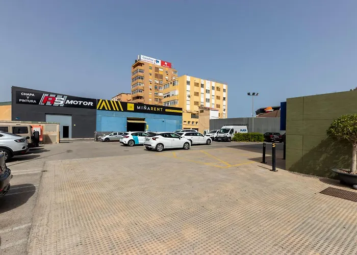 Travelodge Airport مالقة