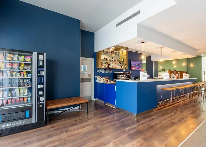 فندق Travelodge Airport مالقة